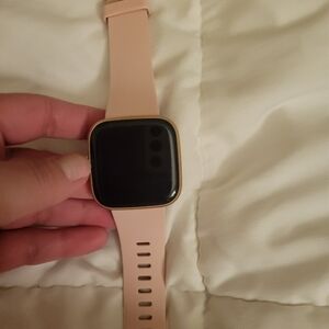 Fitbit versa 2 pink
